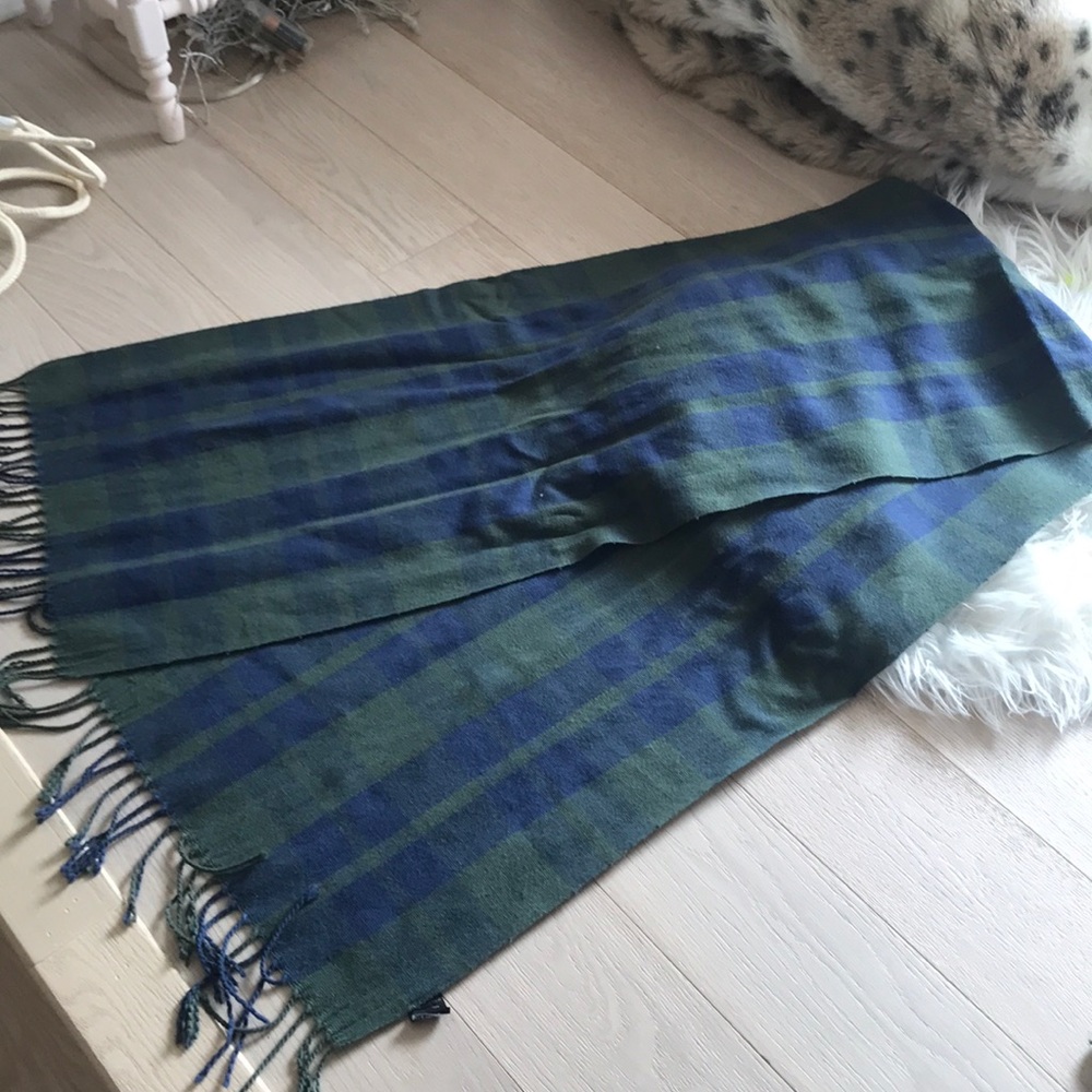 scarf
